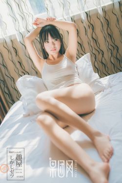 坐在爸爸那里写作业